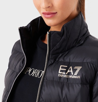 (W) EMPORIO ARMANI EA7 黑色LOGO印花連帽棉外套 FW23. 6RTK01-TN88Z-0200 Sizing (W) EMPORIO ARMANI EA7 黑色LOGO印花連帽棉外套 FW23. 6RTK01-TN88Z-0200