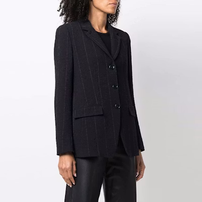 (W) Emporio Armani FW21 Blazer Hitam Berjalur Single-Breasted. BNG18-TB212-2019 Shop (W) Emporio Armani FW21 Blazer Hitam Berjalur Single-Breasted. BNG18-TB212-2019