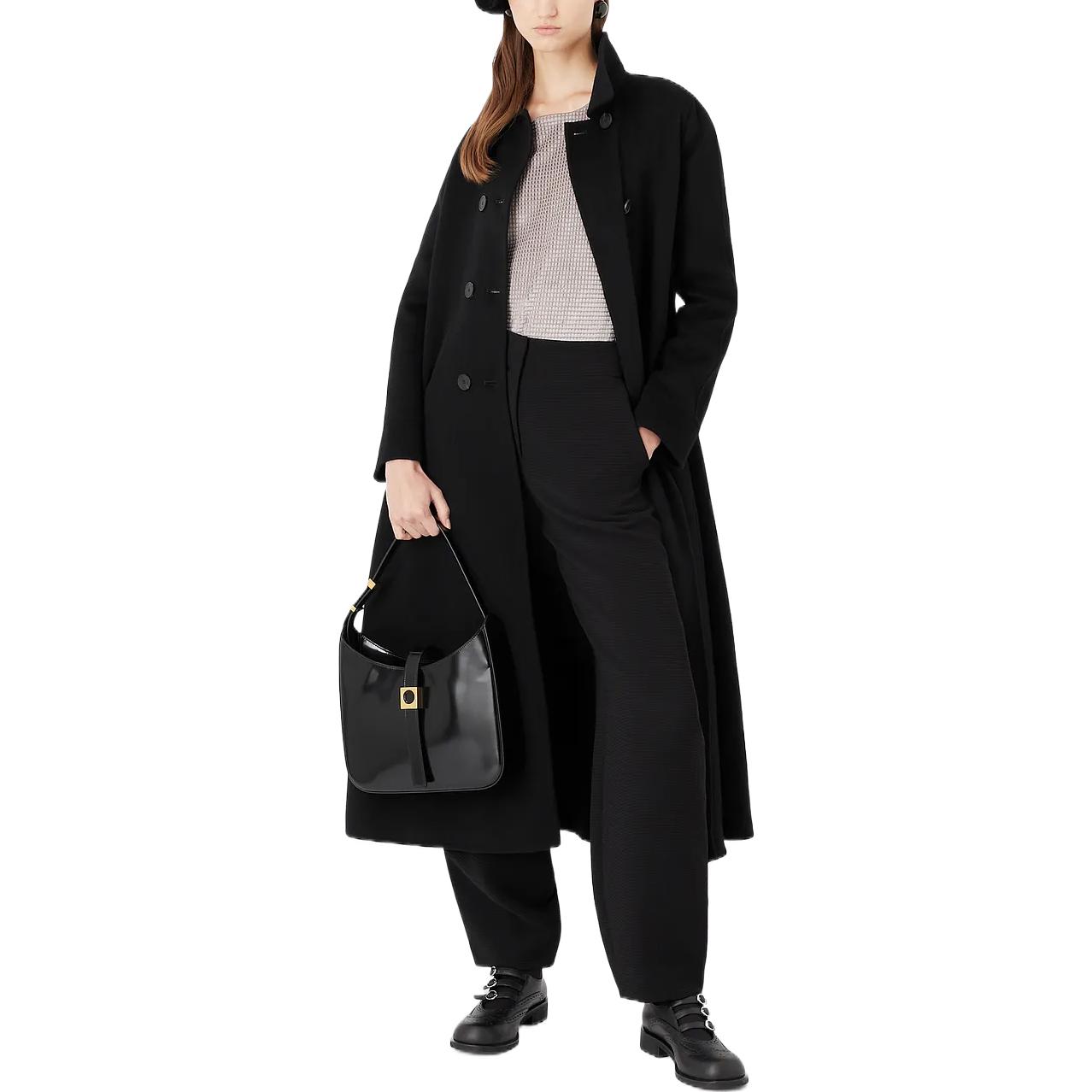 Lookbook (Women) EMPORIO ARMANI FW22  Beige Solid Casual Round-Neck Long Sleeve Sweater. 6L2M8G2-JUCZ1-0131