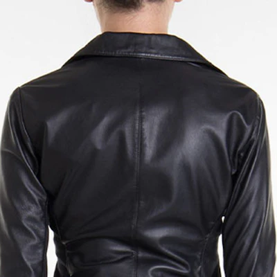 (W) Emporio Armani Jaket Kulit Biker Hitam SS21 0NB10-P02P1-5999 Sizing (W) Emporio Armani Jaket Kulit Biker Hitam SS21 0NB10-P02P1-5999