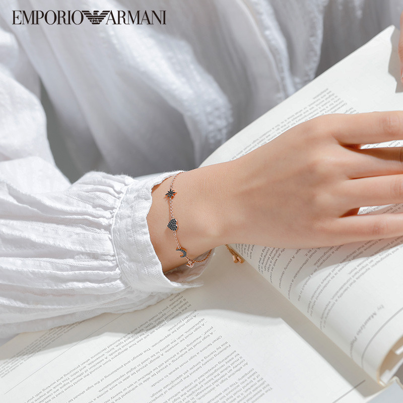 Lookbook (W) Emporio Armani 女士银色星形吊坠手链 时尚925银首饰 EG3388221