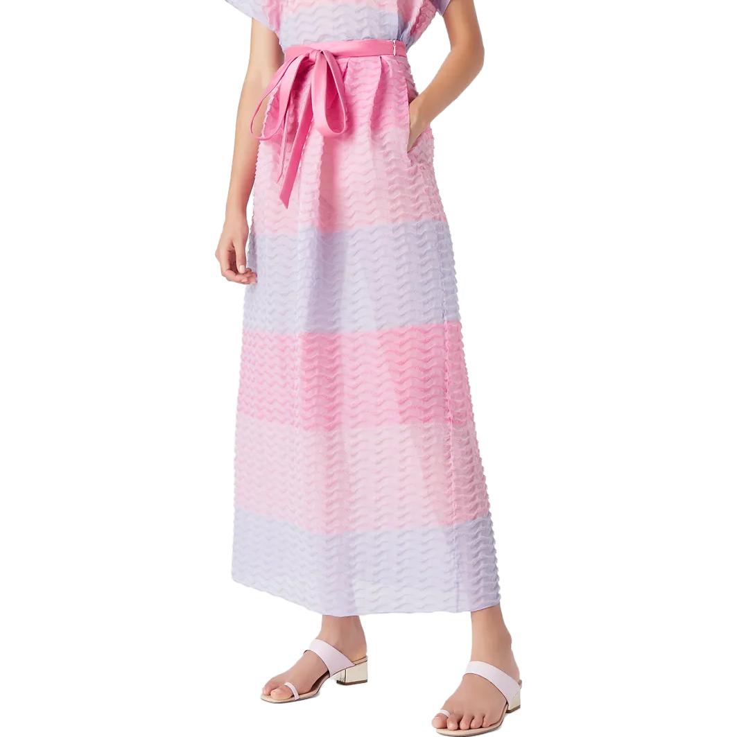 Lookbook (W) Vestido Midi Casual a Rayas Rosa de Cintura Alta Emporio Armani SS23 para Mujer. D4NN2D-D2404-1013