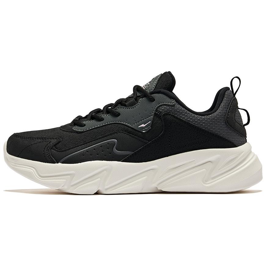 (Women) ERKE Black White Training Shoes - Comfortable, Breathable, Durable. 12123114223-004