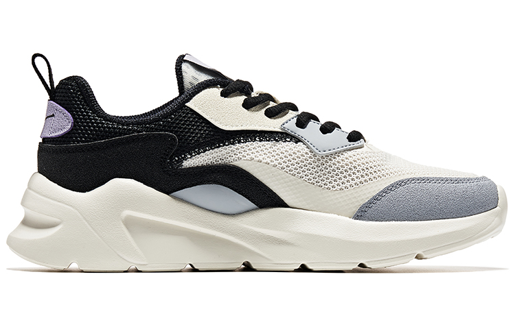 Order 鴻星爾克 透氣耐磨 低筒 跑步鞋 女款 白黑