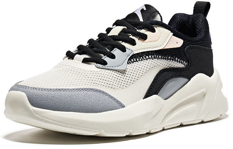 Lookbook 鴻星爾克 透氣耐磨 低筒 跑步鞋 女款 白黑