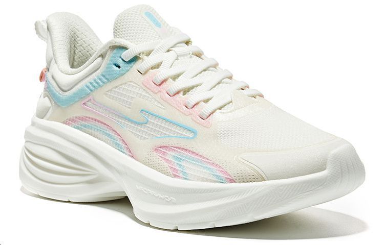 Shop 鴻星爾克 耐磨防滑 低筒 運動鞋 女款 白藍