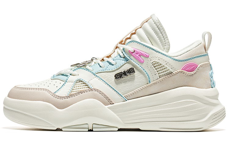 Buy (W) ERKE Hongxing Klasik Retro Rendah 'Bunny Money' Sneakers 52123101085-001