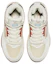 Lookbook (W) Sneaker ERKE Hongxing High-Top 'Putih Abu-Abu' 92122401027-001