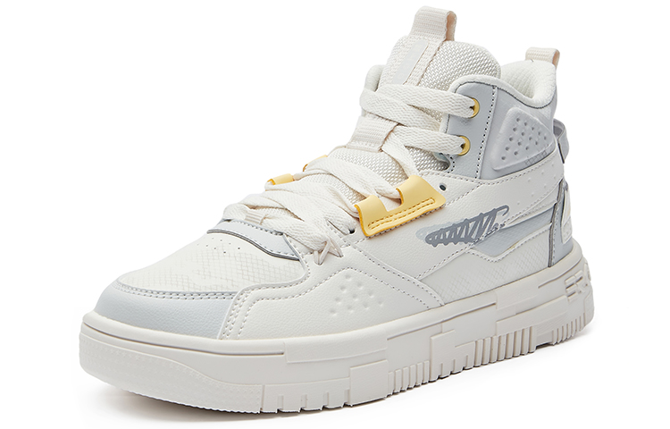 Lookbook (W) 鸿星尔克低帮“白灰” 52122301447-001