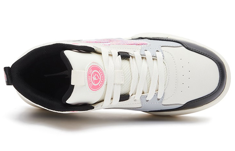 Lookbook (W) ERKE Hongxing Mid-Top 'Crema Negro' 52122301415-002