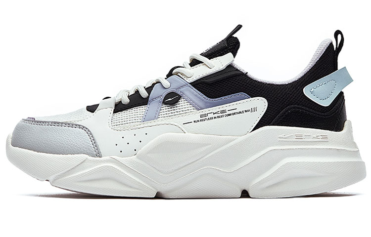 (W) ERKE Hongxing Run Classic Low 'Black White'