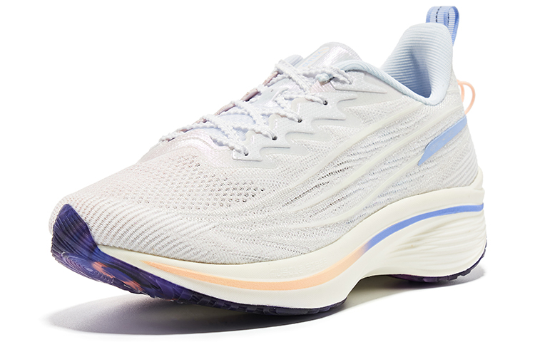 Lookbook 鴻星爾克 奇彈3.0 緩震型 低筒 跑步鞋 女款 白