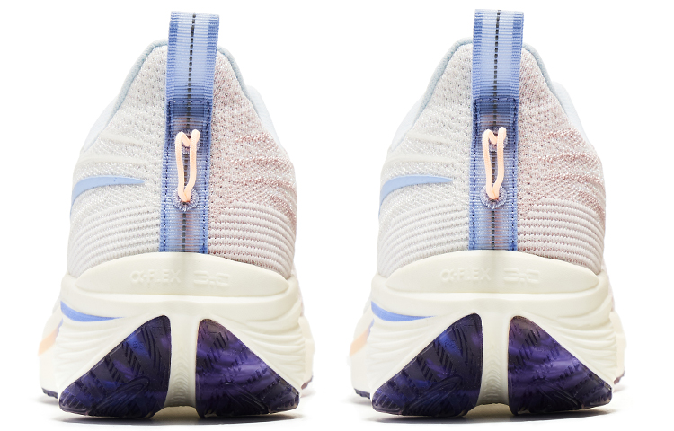 Shop 鴻星爾克 奇彈3.0 緩震型 低筒 跑步鞋 女款 白