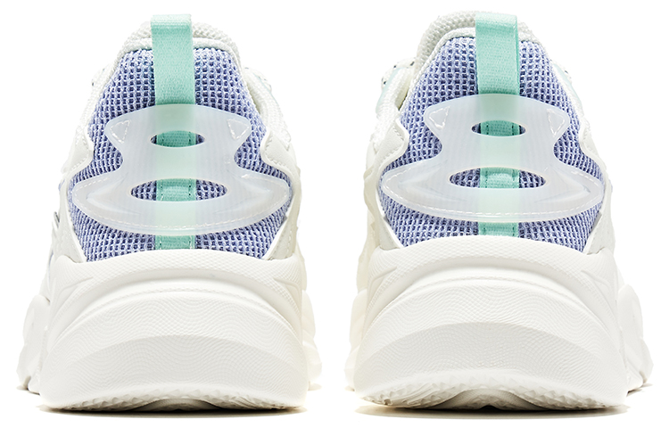 Shop (W) 이커 레트로 캐주얼 트레이너 '백묘자'(70 characters) 12122214061-003