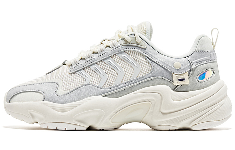 (W) ERKE RNNR 'Seek Light White Grey'