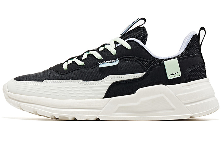 (W) ERKE Running Shoes 'Black White'