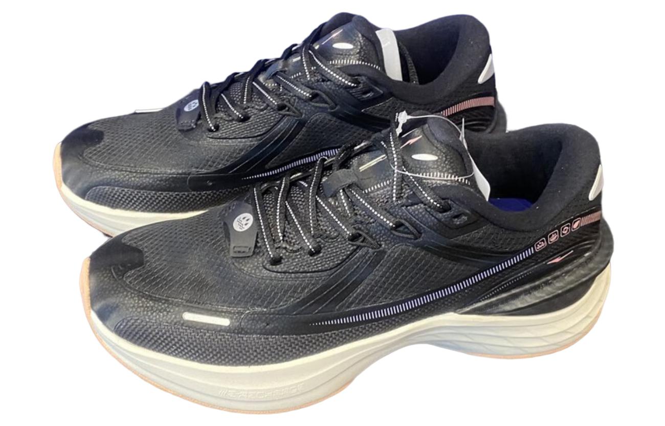 Order (W) ERKE Sepatu Lari Rendah 'Hitam' 12122403489-004