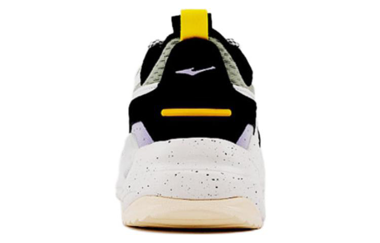 Shop (W) 이커 트레이닝 슈즈 '화이트 퍼플' 12122114459-004