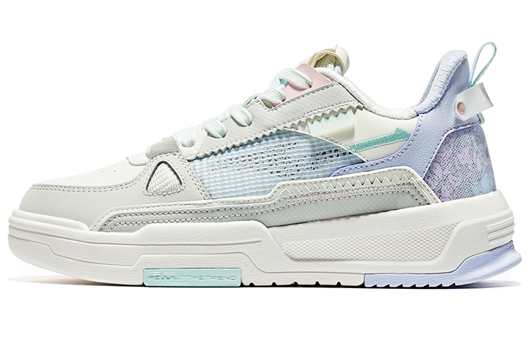 Buy 鴻星爾克 潮流大板川劇熊貓板鞋 女款 微晶白/淺丁香