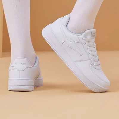 鴻星爾克 流行 耐磨 低筒 帆布鞋 女款 淨白閃銀 1