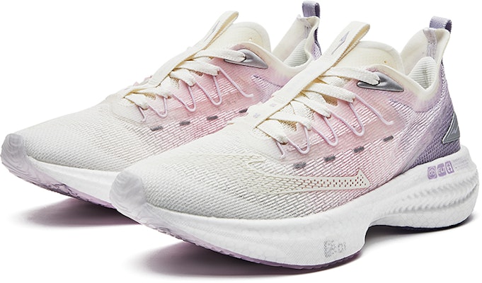 鴻星爾克 絕塵1.0 炁 碳板科技 跑步鞋 女款 粉紫 Lookbook 鴻星爾克 絕塵1.0 炁 碳板科技 跑步鞋 女款 粉紫