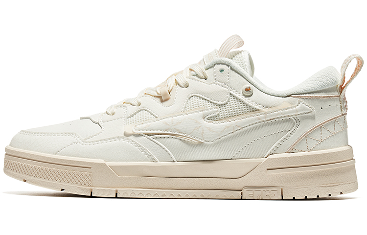 (W) ERKE XTEP Low-Top Skateboard Sneakers 'Crystal White Milk Grey'