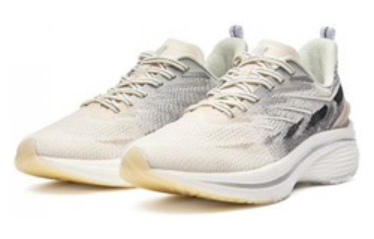 Order (W) ERKE XTEP Qianzhan 3.0 'Putih Kuning Getah Butang' 12121403445-003