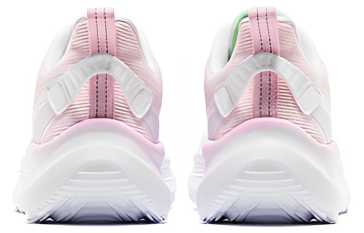 Shop 鴻星爾克 防滑減震耐磨 低幫 跑步鞋 女款 白粉