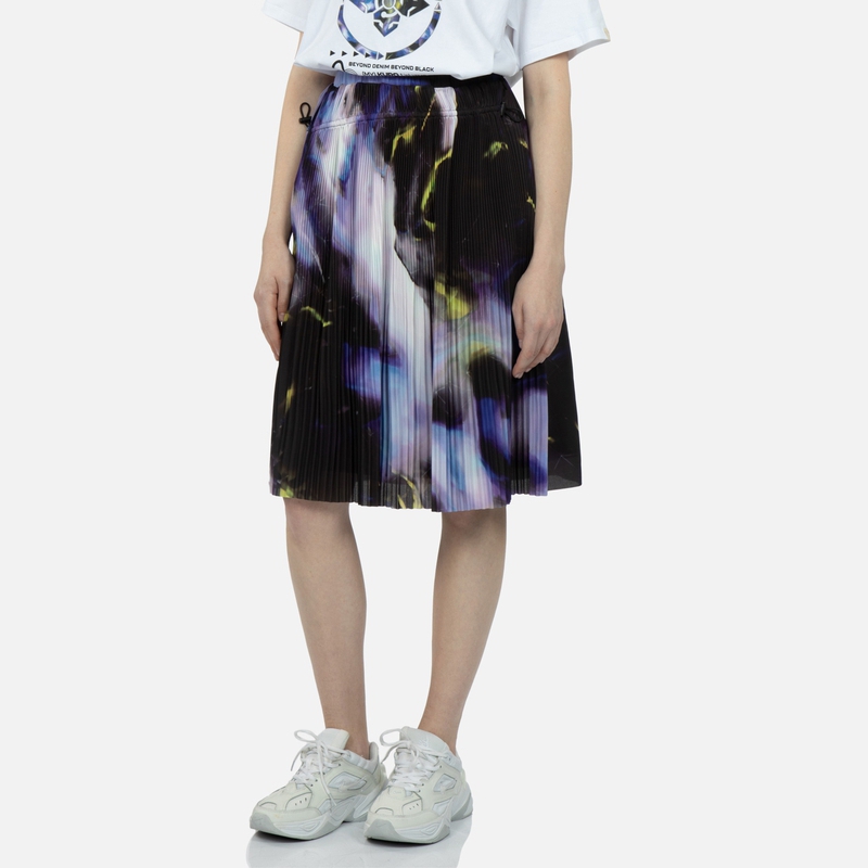 Shop (W) EVISU 抽象プリントプリーツカジュアルロングスカート - ブラック. 2ESGNW3KL289RXPL