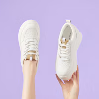 Lookbook EXULL 依思Q 厚底內增高透氣搭配軟底 低筒 板鞋 6.5cm 女款 米白色