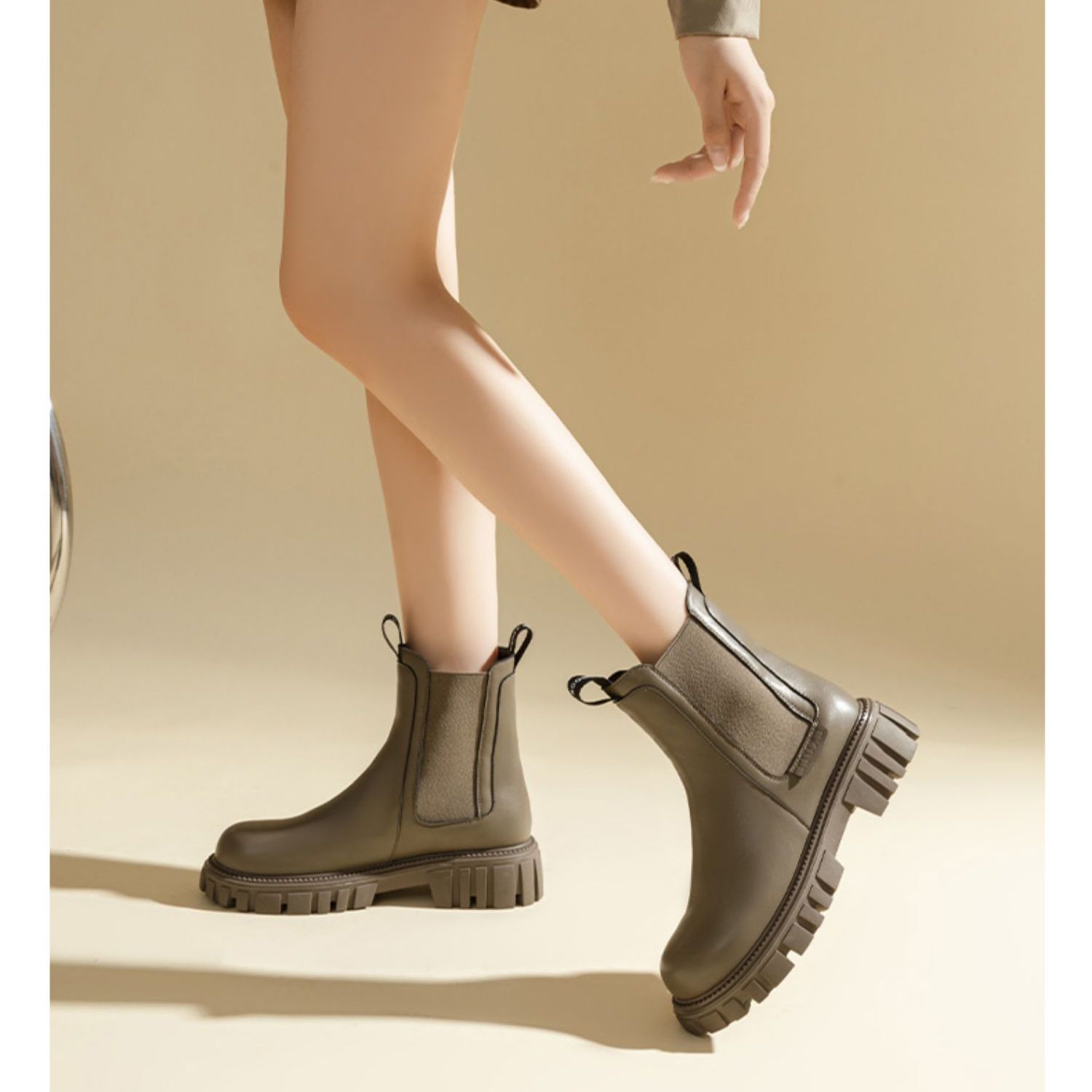 Shop (W) Exull 依思Q 切尔西靴 '军绿色' 1218610244