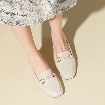(W) Exull 'Q Sepatu Hak Tebal Kulit Sintetis Gaya Inggris Beige Slip-On' 1315100471 Lookbook (W) Exull 'Q Sepatu Hak Tebal Kulit Sintetis Gaya Inggris Beige Slip-On' 1315100471