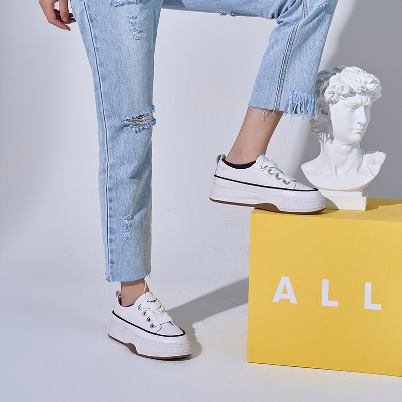 Details for (W) Sepatu Kasual Exull 'Putih Tinggi' 12174200