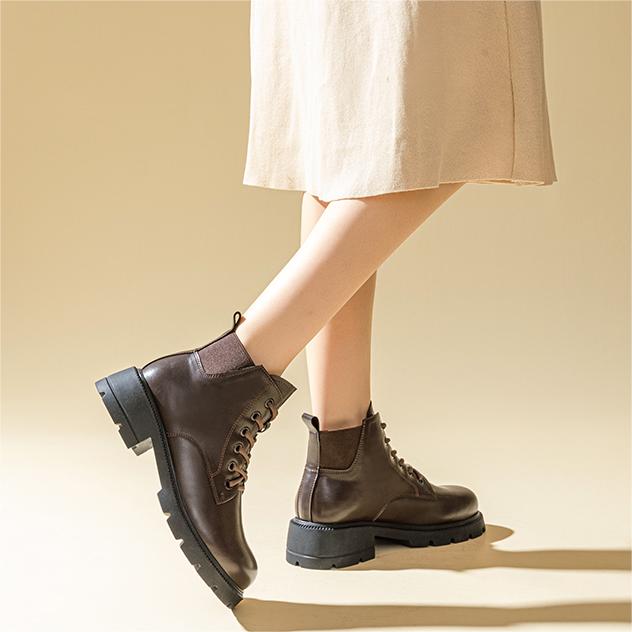 Lookbook (W) EXULL Esquire 'But Chelsea Tapak Tebal Coklat Yang Selesa' 7218300880