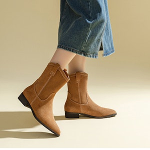 (W) Exull Esquire驼色皮质尖头粗跟短靴 7218612696 Shop (W) Exull Esquire驼色皮质尖头粗跟短靴 7218612696