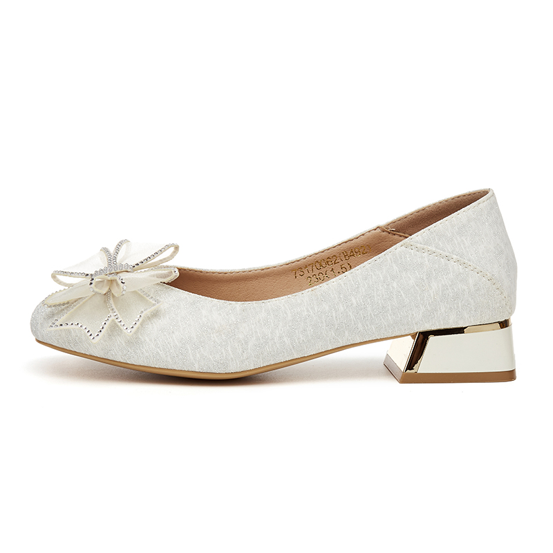 (Women) Exull IsQ Knit Round Toe Slip-On 'Casual Beige' 73170062