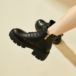 (W) エクサレIsQレザー厚底マーチンブーツ(サイドジップ無地) 1318608960 Cheap (W) エクサレIsQレザー厚底マーチンブーツ(サイドジップ無地) 1318608960