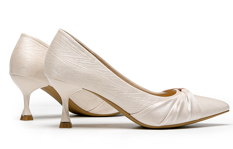 Lookbook (W) EXULL Q 'Tumit Tinggi Runcing Berfesyen' 12I70023