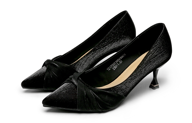 Sizing (W) EXULL Q 'Tumit Tinggi Runcing Berfesyen' 12I70023