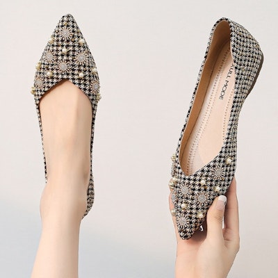 (W) 엑설Q '부드러운 바람 브라운 큐빅' (Exull Q 'Gentle Wind Brown Cubic') 12I7004980 Lookbook (W) 엑설Q '부드러운 바람 브라운 큐빅' (Exull Q 'Gentle Wind Brown Cubic') 12I7004980