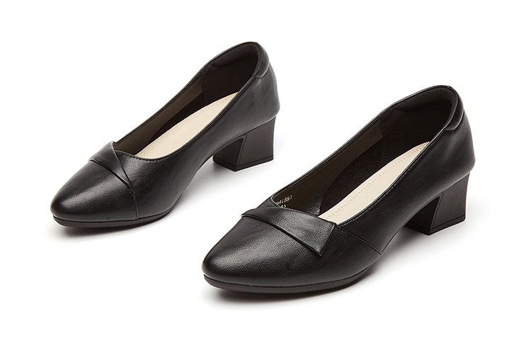 Lookbook (W) EXULL Q 'Tacón Grueso Negro de Punta Fina' 73170034