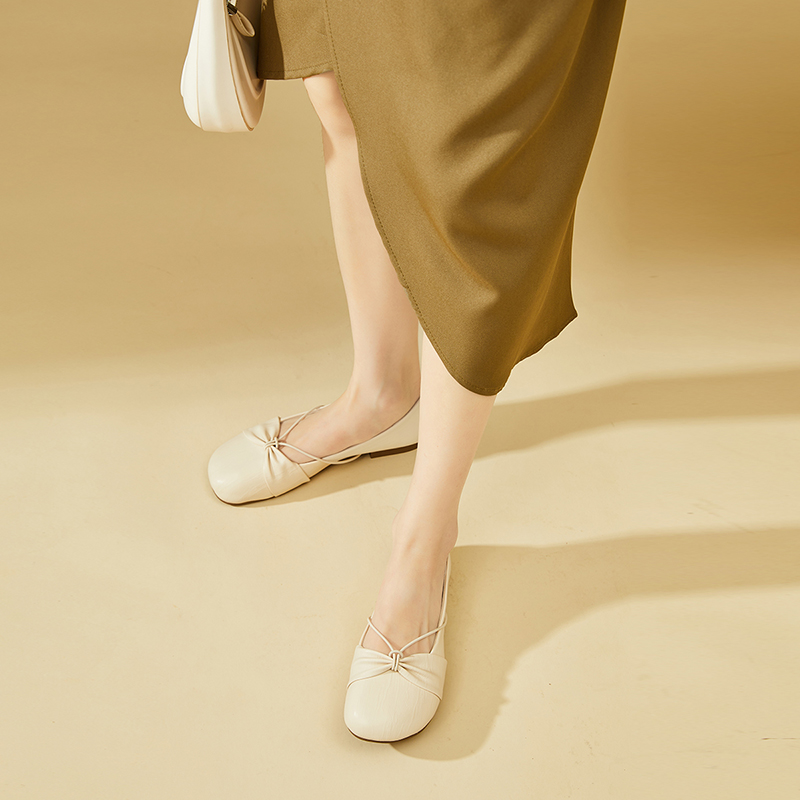 Sizing (W) EXULL Q PU 'Sepatu Kasual Komuter Serbaguna' 73170021