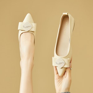 EXULL 依思Q 長尖頭 PU 休閒套腳 平底單鞋 2.5公分 女款 9