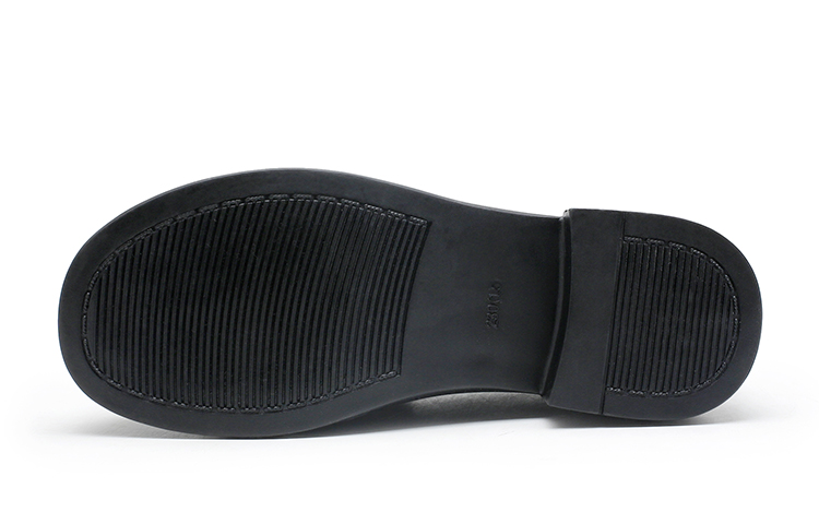 Shop EXULL 依思Q PU 復古英倫 休閒單鞋 3.5cm 女款 黑色