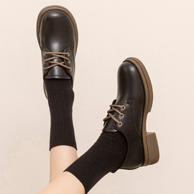 Shop (W) Exull Q 人造革圆头系带 "英伦休闲黑" 1217110060