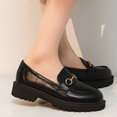 (W) Exull Yi Si Q “黑色牛皮印花懒人鞋” 1217102760 Lookbook (W) Exull Yi Si Q “黑色牛皮印花懒人鞋” 1217102760