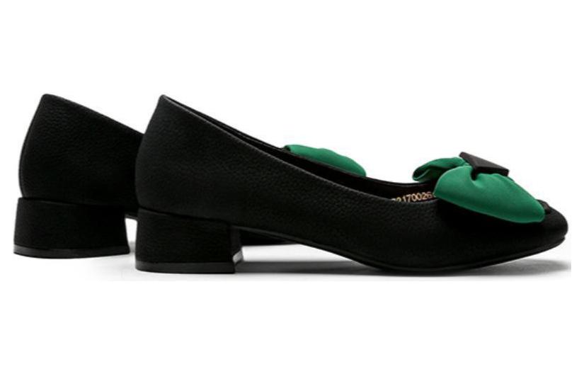 Lookbook (Women) Exull Yi Si Q 'Black Leather Simple Square Toe Slip-On' 72I7002660