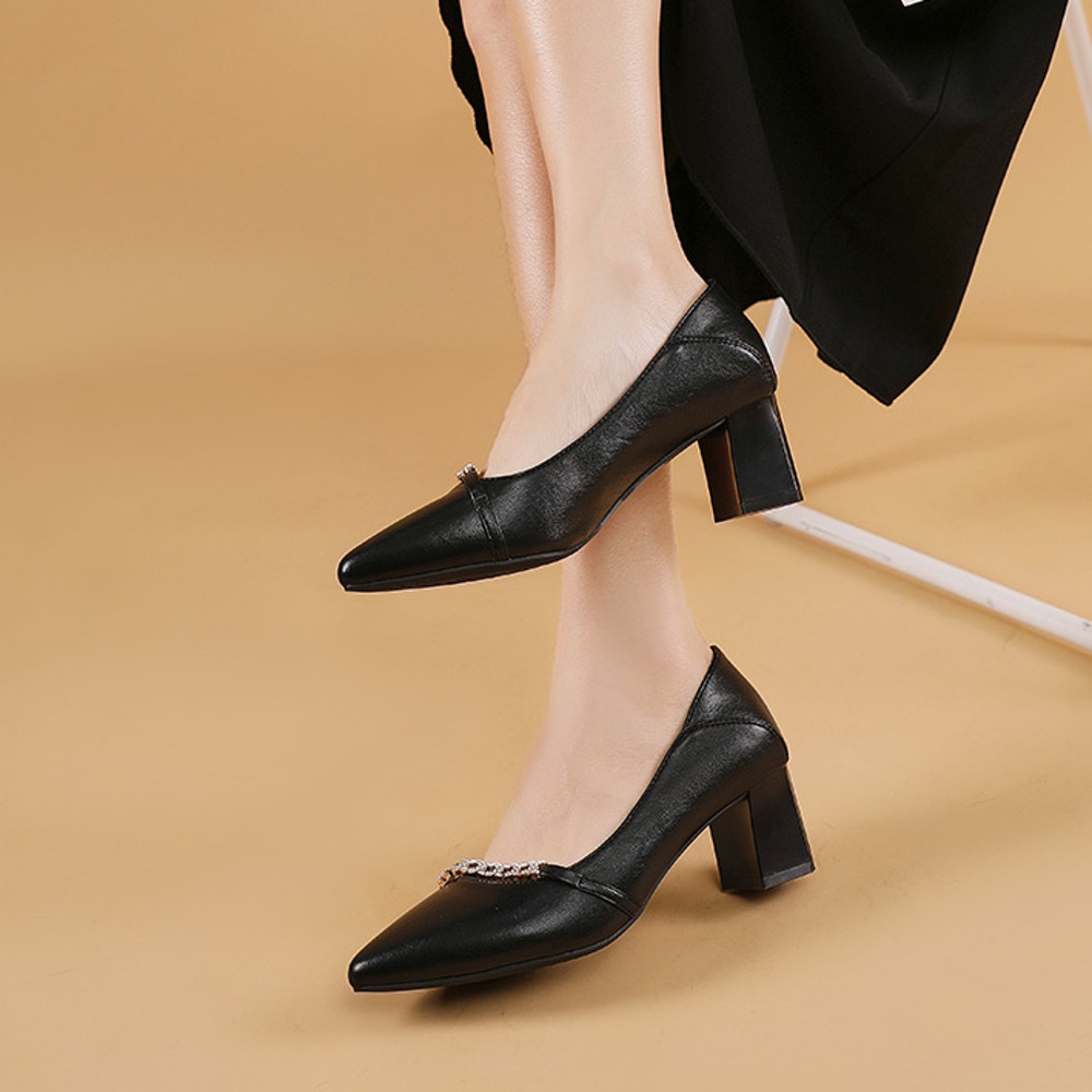 Lookbook (Women) Exull Yi Si Q 'Black Rhinestone Pointed Comfort Chunky High Heels' 1215002160