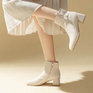 (W) 엑설 이시크 가죽 컴포트 청키 앵클부츠 (베이지) 1218602271 Shop (W) 엑설 이시크 가죽 컴포트 청키 앵클부츠 (베이지) 1218602271