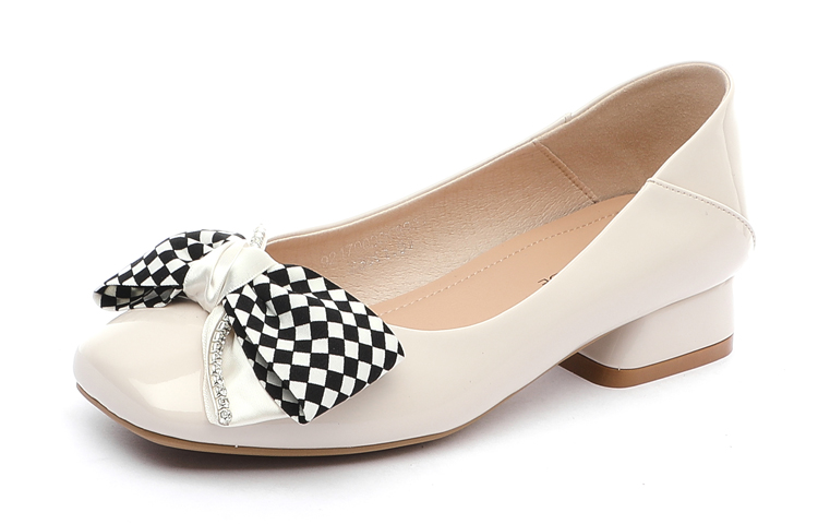 Order EXULL 依思Q PU 淺口通勤軟底 休閒單鞋 女款 米白色